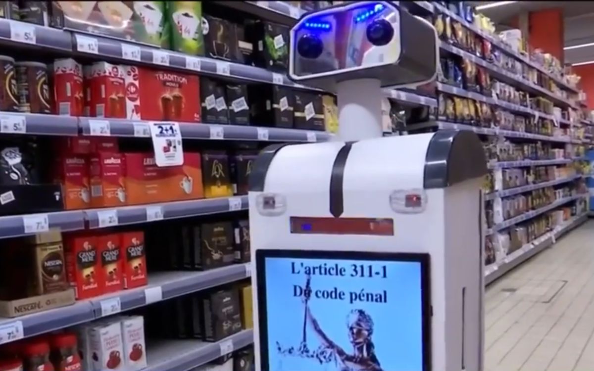 Windy robot Carrefour Market IA